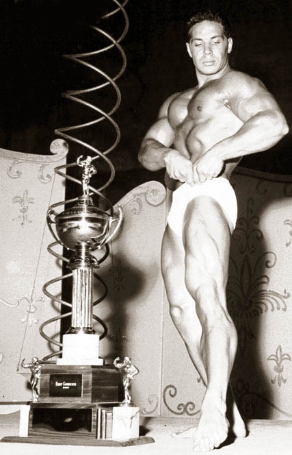 Bodybuilding champion Bill Pearl was a frequent physique magazine coverboy in the 1950s and 60s.